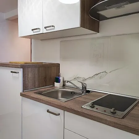 Tanja شقة Živogošće