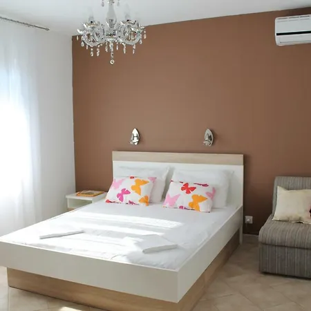 Tanja شقة Živogošće